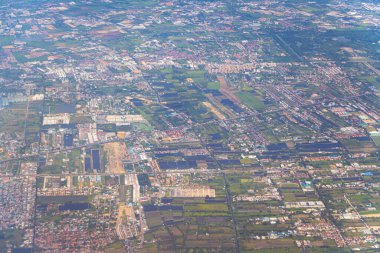 Şehir manzarası düzlem doğa arka planından