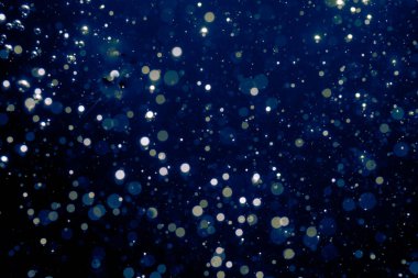 Siyah arka plan ile Soyut Mavi bokeh