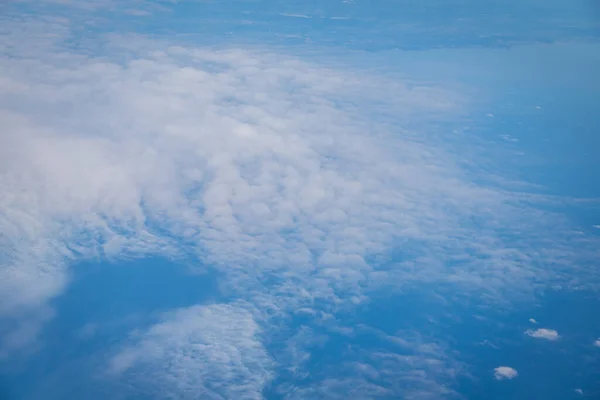 Capturing Fluffy White Clouds Blue Sky View Plane — ストック写真