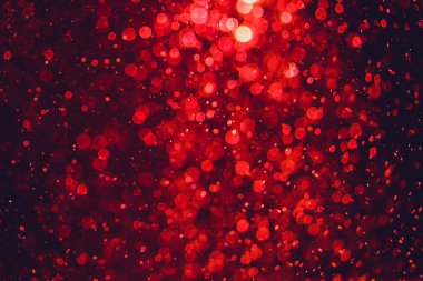 Siyah arkaplanda kırmızı ışık bokeh