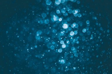 Siyah arkaplan ile neon ışıkları tarafından oluşturulan vintage bokeh