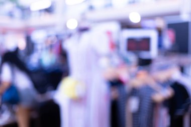 Bulanık görüntü alışverişi bir alışveriş merkezinde ekonomiyi canlandırıyor.