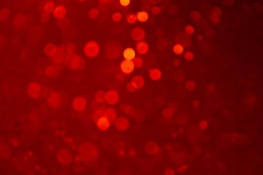 Siyah arkaplanda kırmızı ışık bokeh