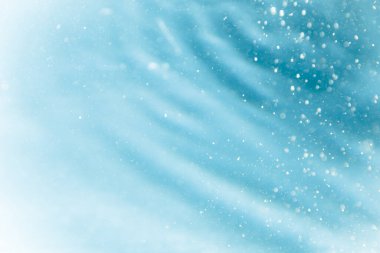 Doğal su dokusundan mavi bokeh