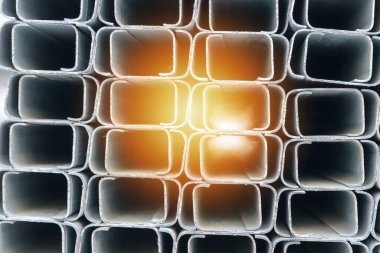 İnşaat alanında çelik malzeme, inşaat için çelik kutu.