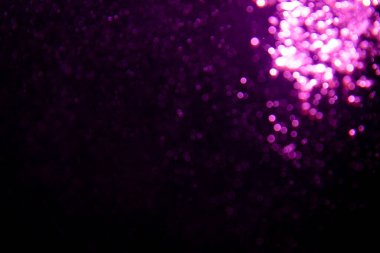 Soyut mor bokeh simli ışıklar odaklanmamış arkaplan