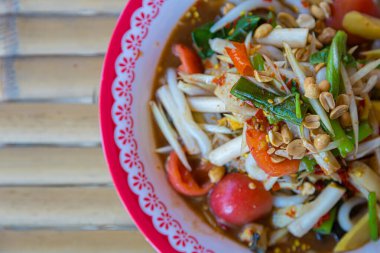 Tayland baharatlı Papaya salatası