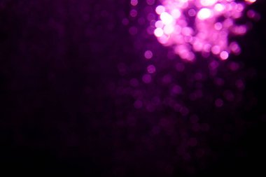 Soyut mor bokeh simli ışıklar odaklanmamış arkaplan