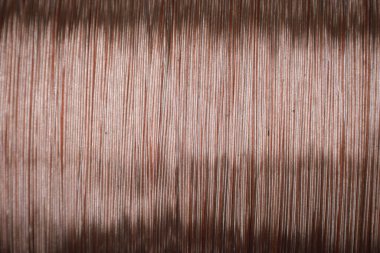 Bakır kabloyu kapatın saf bakır kabloyu sarın ve arka plan için yüksek kalitede elektrik kablosu yapmaya hazır olun.