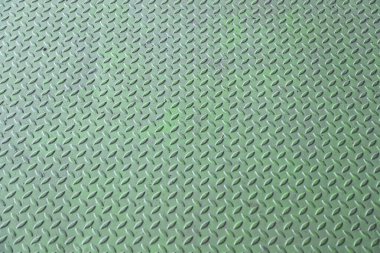 Yeşil elmas kaplama metal yüzey görünür aşınma ve çizikler