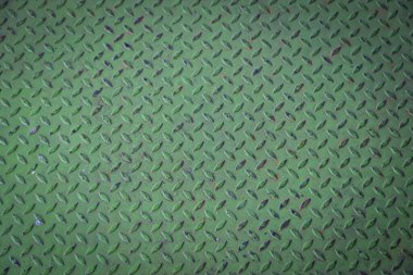 Yeşil elmas kaplama metal yüzey görünür aşınma ve çizikler