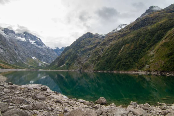 stock image Lake Marian alpine lake in Fiordland New Zealand, Southern Alps