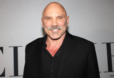 Los Angeles, CA - 24 Ağustos 2023: Los Angeles Icons of LA Awards ve Jesse Metcalfe 'ın Deluxe Magazine kapak sürümü için kırmızı halı geldi..