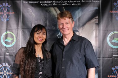 Encino, CA - 14 Eylül 2023: Bizlerin Altında adlı korku filminin galası için kırmızı halı geldi, Harley Wallen 'ın bir filmi, Encino, CA' daki Laemmle Tiyatrosu 'nda çekildi..