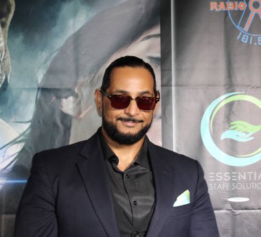 Encino, CA - 14 Eylül 2023: Bizlerin Altında adlı korku filminin galası için kırmızı halı geldi, Harley Wallen 'ın bir filmi, Encino, CA' daki Laemmle Tiyatrosu 'nda çekildi..