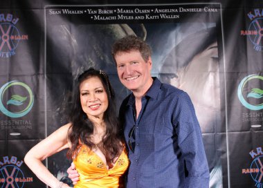 Encino, CA - 14 Eylül 2023: Bizlerin Altında adlı korku filminin galası için kırmızı halı geldi, Harley Wallen 'ın bir filmi, Encino, CA' daki Laemmle Tiyatrosu 'nda çekildi..