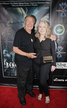 Encino, CA - 14 Eylül 2023: Bizlerin Altında adlı korku filminin galası için kırmızı halı geldi, Harley Wallen 'ın bir filmi, Encino, CA' daki Laemmle Tiyatrosu 'nda çekildi..