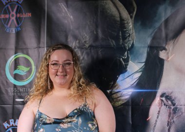 Encino, CA - 14 Eylül 2023: Bizlerin Altında adlı korku filminin galası için kırmızı halı geldi, Harley Wallen 'ın bir filmi, Encino, CA' daki Laemmle Tiyatrosu 'nda çekildi..