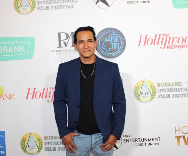Burbank, CA - 21 Eylül 2023: Burbank Uluslararası Film Festivali 'ne kırmızı halı geldi..