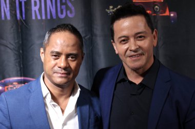 Encino, CA - 28 Ekim 2023: Kıdemli aktris Sally Kirkland 'ın özel gösterimiyle Tyrone Tann' ın çektiği When It Rings filminin prömiyeri için kırmızı halı geldi..