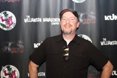 Santa Ana, CA 31 Ekim 2023: Örümcek Bebek 'in prömiyeri için kırmızı halı geldi. Etkinliğe korku filmi oyuncuları ve aktrisleri de dahil olmak üzere ünlüler katıldı ve Frida Sineması 'nda düzenlendi.. 