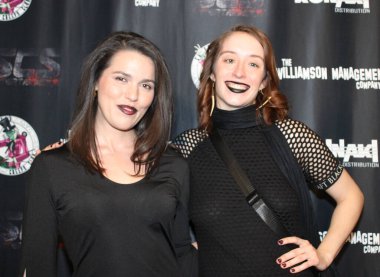 Santa Ana, CA 31 Ekim 2023: Örümcek Bebek 'in prömiyeri için kırmızı halı geldi. Etkinliğe korku filmi oyuncuları ve aktrisleri de dahil olmak üzere ünlüler katıldı ve Frida Sineması 'nda düzenlendi.. 