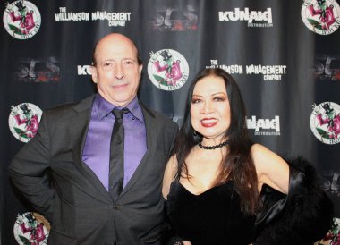 Santa Ana, CA 31 Ekim 2023: Örümcek Bebek 'in prömiyeri için kırmızı halı geldi. Etkinliğe korku filmi oyuncuları ve aktrisleri de dahil olmak üzere ünlüler katıldı ve Frida Sineması 'nda düzenlendi..