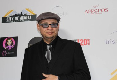 Kuzey Hollywood, CA - 12 Kasım 2023: Bella Blanca Olay Merkezi 'nde düzenlenen Melekler Şehri Kadın Film Festivali için Kırmızı Halı Geldi.