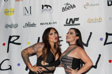 Arkadaş Veren Etki Etkisi Olay 11-19-23