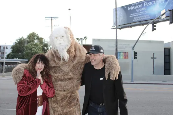 Los Angeles, CA - 1 Aralık 2023: Oscar için Billboard Açılış ve Aydınlatma Partisi filmi 