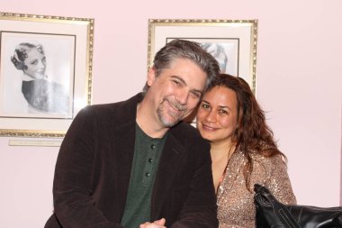 Hollywood, CA - 6 Aralık 2023: Hollywood Müzesi 'nde düzenlenen ağaç budamada ünlüler, aktörler, aktrisler ve seçilmiş genel halk katıldı.