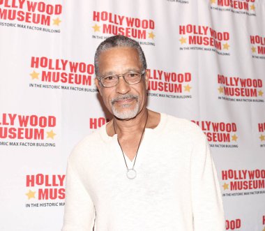 Hollywood, CA - 8 Şubat 2024: Hollywood Müzesine gelen kırmızı halı Siyah Tarih Ayı 'nı kutluyor ve The Joint' in galası Jumpin sergisi.