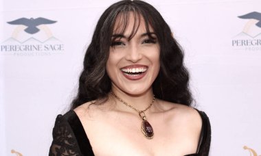 Burbank, CA - 17 Mayıs 2024: Urban Press Şaraphanesinin açılışı için kırmızı halı geldi.