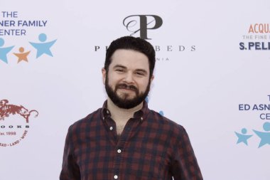 Studio City, CA - June 15, 2024: Samm Levine attends the Ed Asner Celebrity Poker to Benefit Autism research.