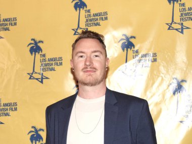 Beverly Hills, CA - 19 Haziran 2024: Uluslararası Yahudi Film Festivali ve Saban Tiyatrosu 'nda yapılan orijinal bir film olan Guns and Moses' ın galası için kırmızı halı geldi.