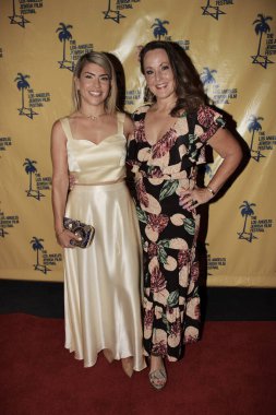 Beverly Hills, CA - 19 Haziran 2024: Uluslararası Yahudi Film Festivali ve Saban Tiyatrosu 'nda yapılan orijinal bir film olan Guns and Moses' ın galası için kırmızı halı geldi.