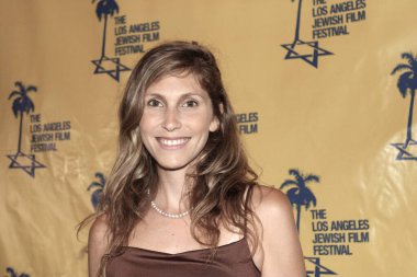 Beverly Hills, CA - 19 Haziran 2024: Uluslararası Yahudi Film Festivali ve Saban Tiyatrosu 'nda yapılan orijinal bir film olan Guns and Moses' ın galası için kırmızı halı geldi.