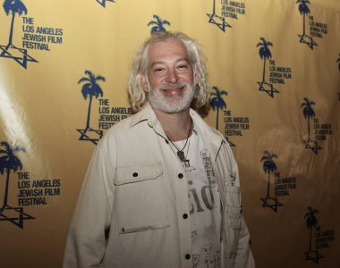 Beverly Hills, CA - 24 Haziran 2024: Kırmızı Halı Yahudi Film Festivali 'nin kapanış gecesi için Beverly Hills, CA.Beverly Hills, CA.