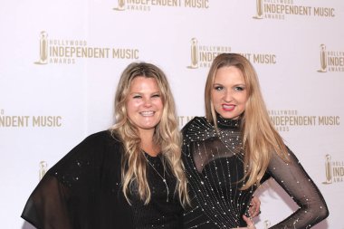 Hollywood, CA - 18 Temmuz 2024: Hollywood 'daki Avalon' da düzenlenen HIMA Ödülleri için kırmızı halı geldi.