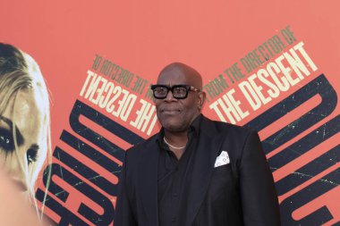 Beverly Hills, CA - 6 Ağustos 2024: James Moses Black, Beverly Hills, CA 'deki Lumiere Hall' da yapılan Şaban filmi Düşes 'in galasına katıldı..
