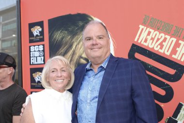 Beverly Hills, CA - 6 Ağustos 2024: Tom ve Michele Dana, Beverly Hills, CA 'deki Lumiere Hall' da çekilen Şaban filmi Düşes 'in galasına katıldılar..