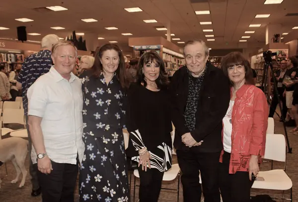 Stock image Los Angeles, CA - August 7, 2024: Geri's Jewels and Gems by Geri Jewel Book Signing held at Barnes and Noble in The Grove in Los Angeles.