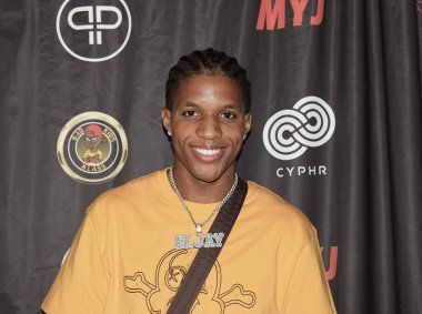 Santa Monica, CA - 6 Eylül 2024: Malik Yusef 'in albüm dinleme partisi için Büyük Uzay Los Angeles' ta kırmızı halı geldi.