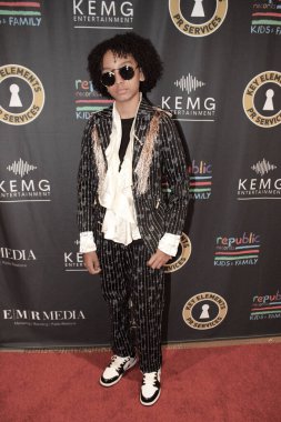 Hollywood, CA - 14 Eylül 2024: Ürkütücü Mevsim Fırlatma Partisi için Hollywood 'daki Ovation Tiyatrosu' ndaki Şairler Yolu Galerisi 'nde kırmızı halı geldi.