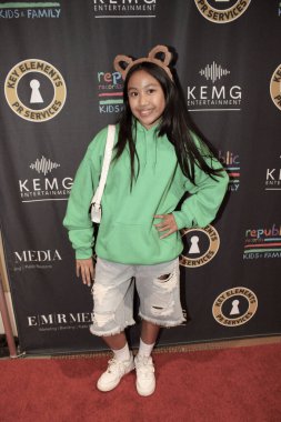 Hollywood, CA - 14 Eylül 2024: Ürkütücü Mevsim Fırlatma Partisi için Hollywood 'daki Ovation Tiyatrosu' ndaki Şairler Yolu Galerisi 'nde kırmızı halı geldi.