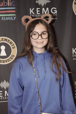 Hollywood, CA - 14 Eylül 2024: Ürkütücü Mevsim Fırlatma Partisi için Hollywood 'daki Ovation Tiyatrosu' ndaki Şairler Yolu Galerisi 'nde kırmızı halı geldi.