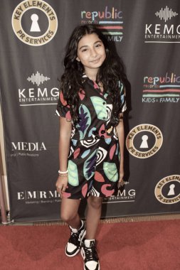 Hollywood, CA - 14 Eylül 2024: Ürkütücü Mevsim Fırlatma Partisi için Hollywood 'daki Ovation Tiyatrosu' ndaki Şairler Yolu Galerisi 'nde kırmızı halı geldi.