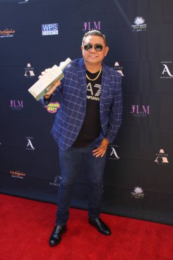 Burbank, CA - 28 Eylül 2024: SATARA Sağlık Spa Merkezi 'nde düzenlenen Sonbahar Emmy versiyonu için kırmızı halı geldi.