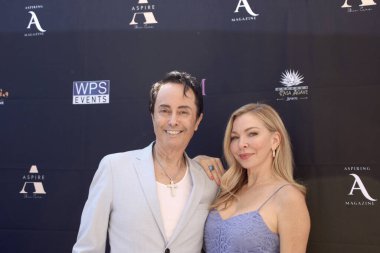 Burbank, CA - 28 Eylül 2024: SATARA Sağlık Spa Merkezi 'nde düzenlenen Sonbahar Emmy versiyonu için kırmızı halı geldi.