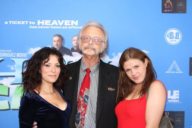 Los Angeles, CA - 2 Ekim 2024: Century City, Kaliforniya 'daki AMC Tiyatrosu' nda düzenlenen Holy Cash prömiyeri için kırmızı halı geldi. Etkinliğe filmin yazarı ve yapımcısı Paul Rodriguez de katıldı..